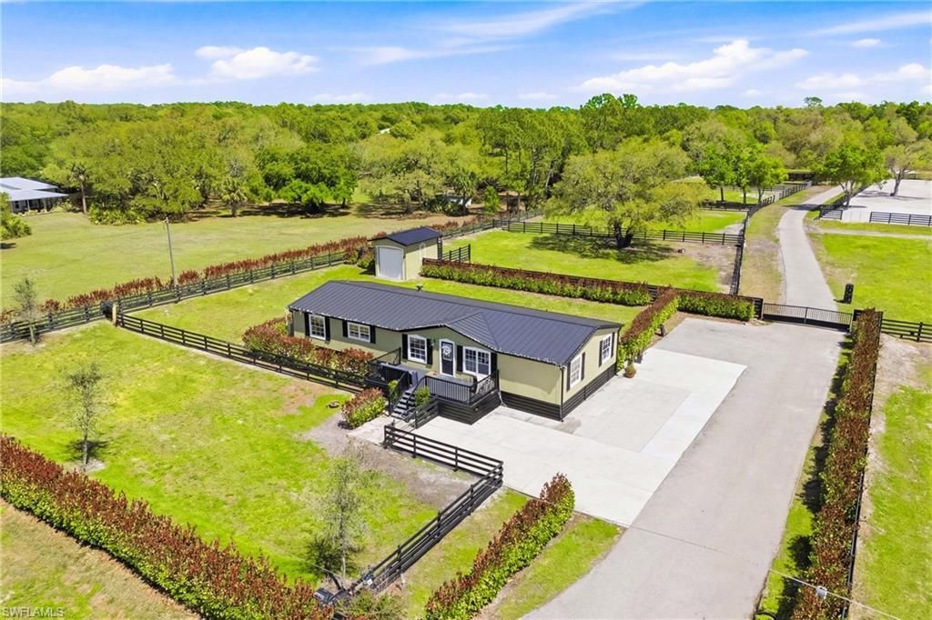 17701 Pronghorn St , Alva, FL 33920 Photo