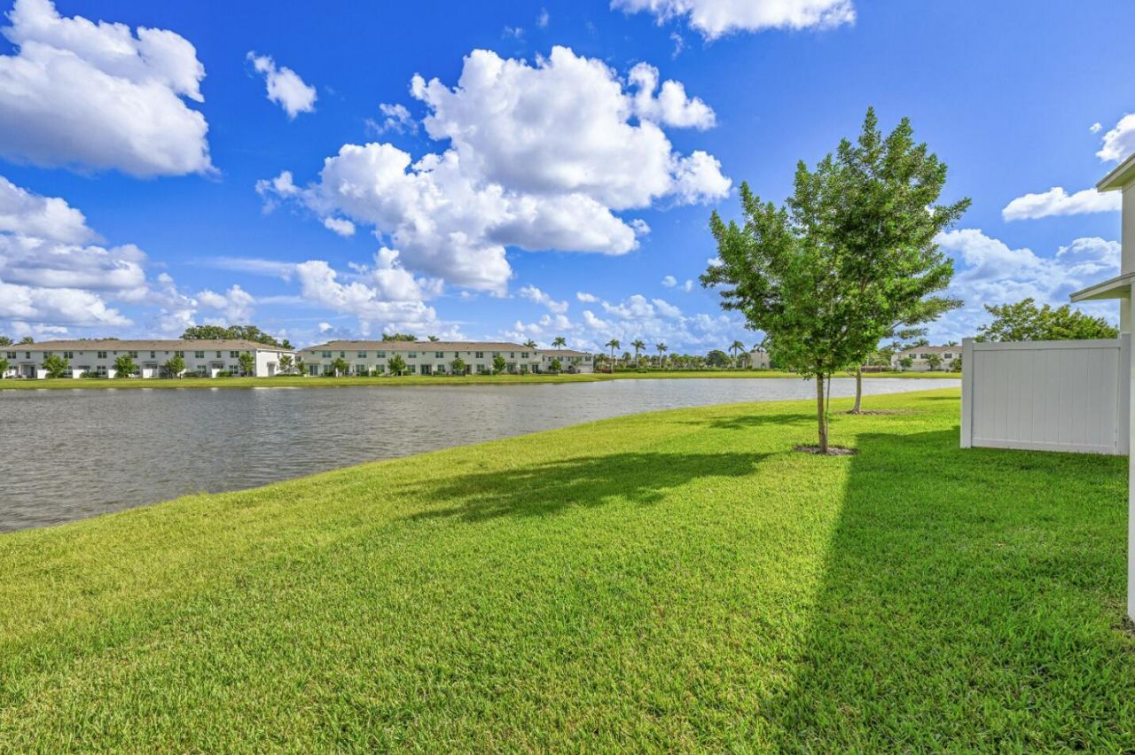 4370 Pond Lily Lane, Lake Worth, FL 33467 Photo