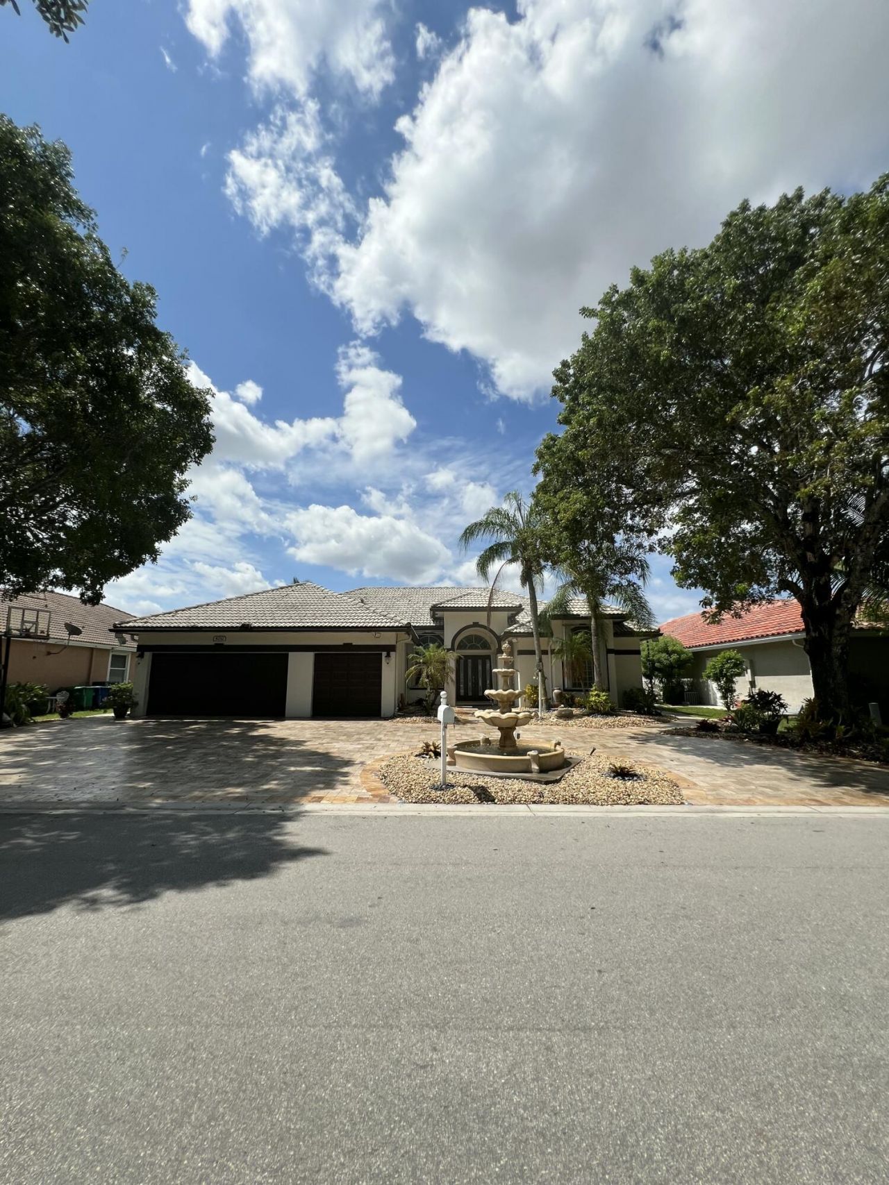 8252 NW 44th Street, Coral Springs, FL 33065 Photo