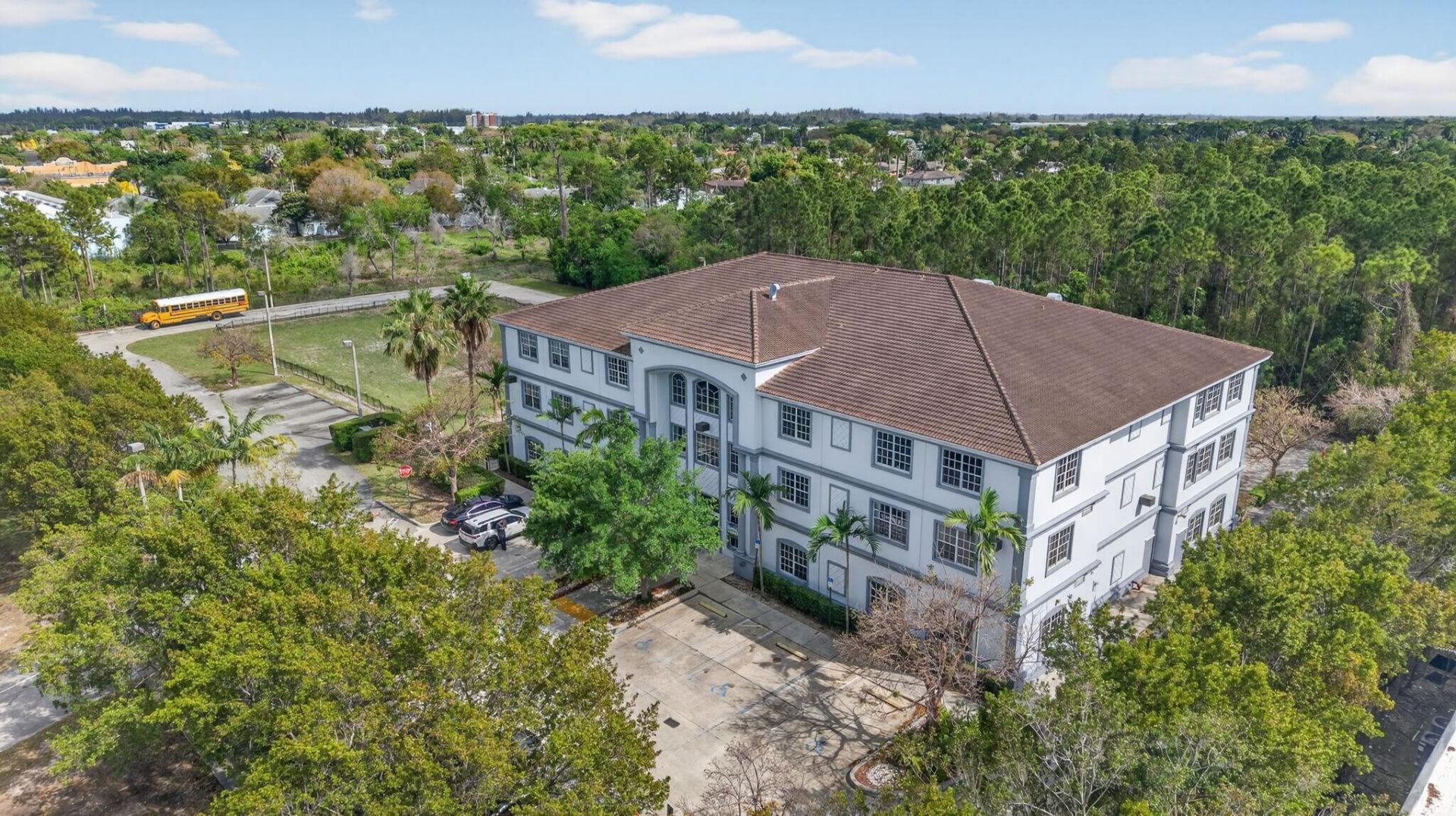 713 W Palm Drive, Florida City, FL 00000 Photo