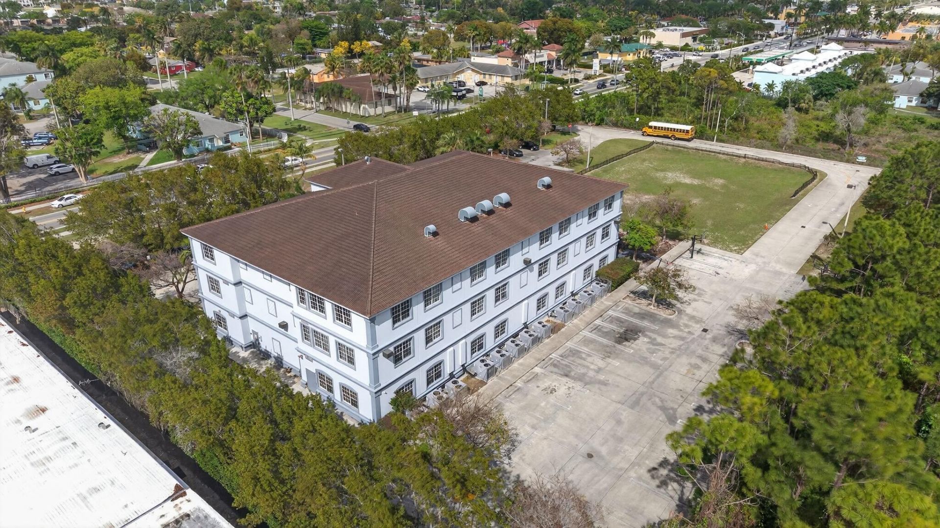 713 W Palm Drive, Florida City, FL 00000 Photo