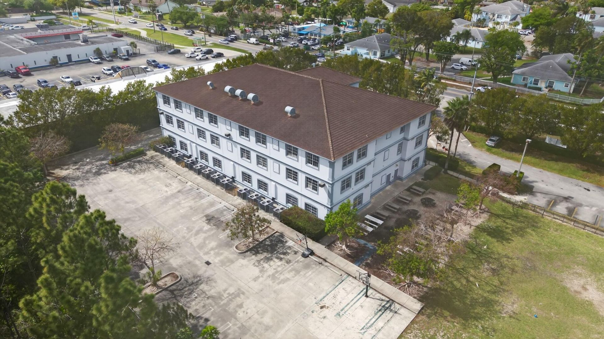 713 W Palm Drive, Florida City, FL 00000 Photo