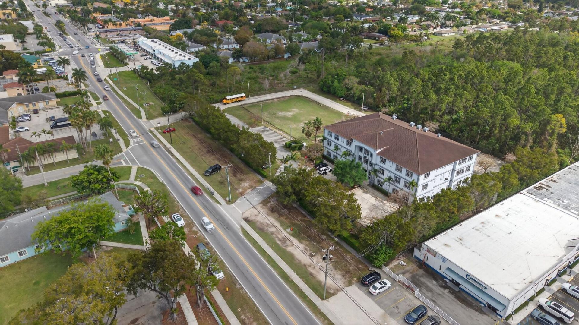 713 W Palm Drive, Florida City, FL 00000 Photo