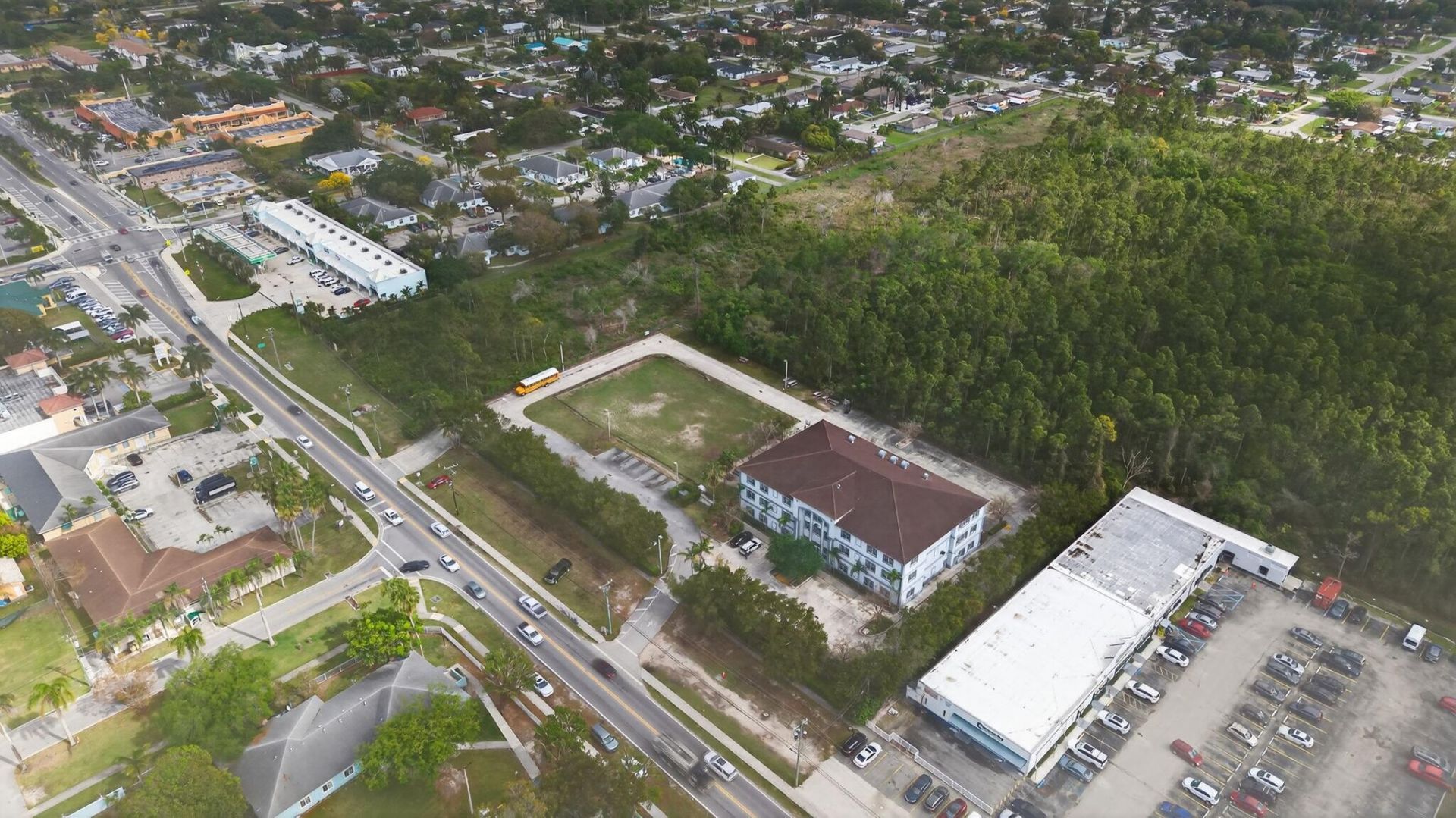 713 W Palm Drive, Florida City, FL 00000 Photo