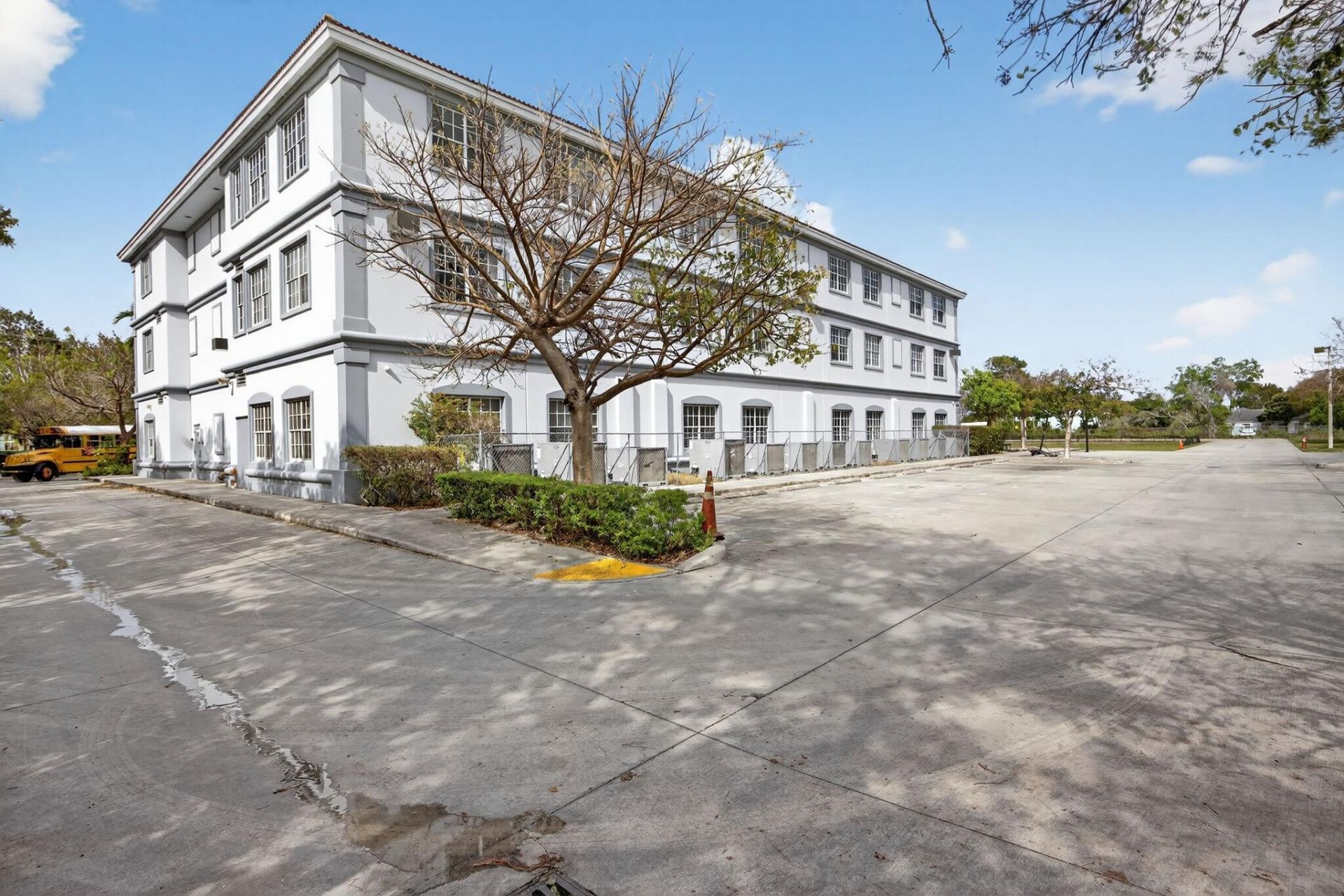 713 W Palm Drive, Florida City, FL 00000 Photo