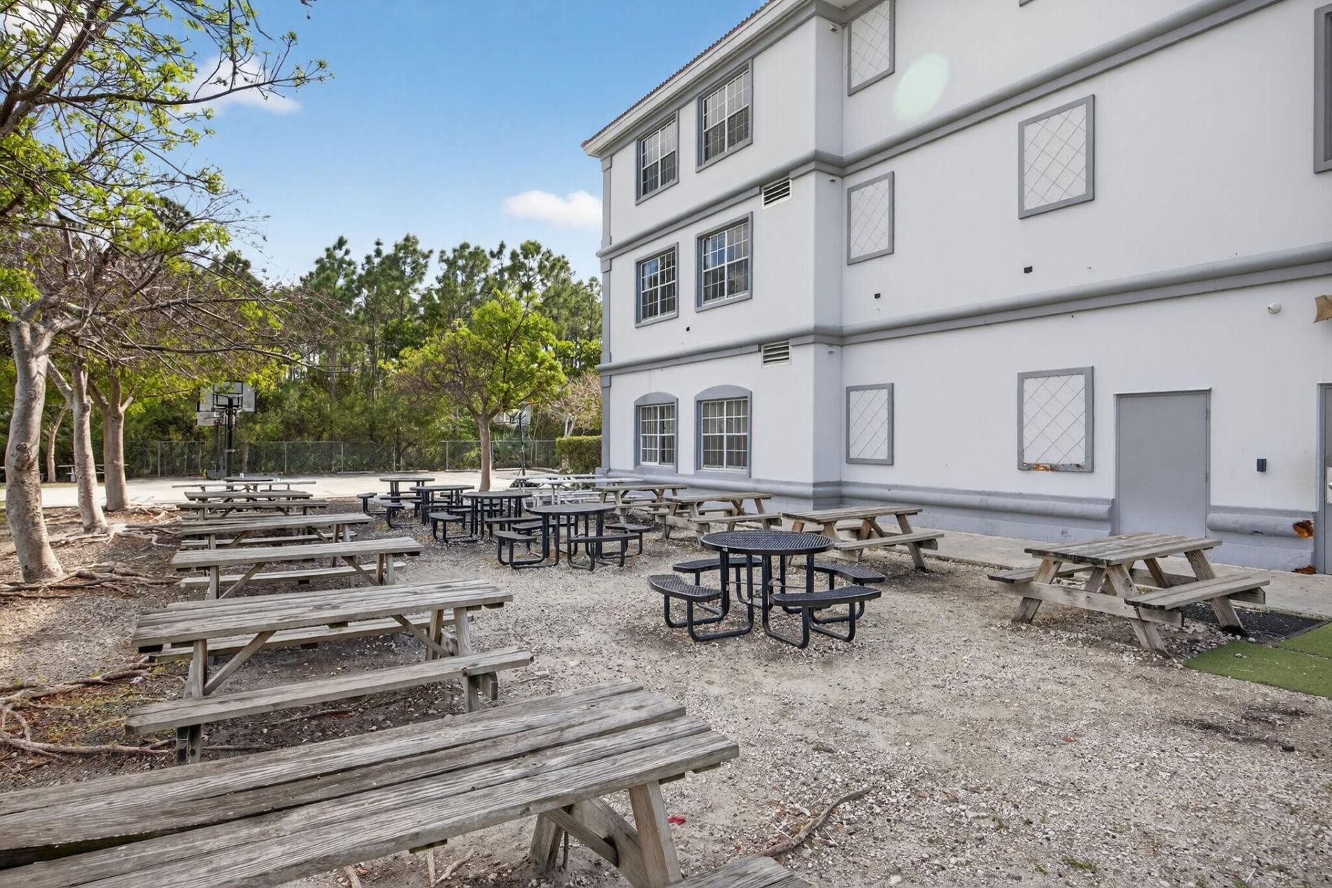 713 W Palm Drive, Florida City, FL 00000 Photo