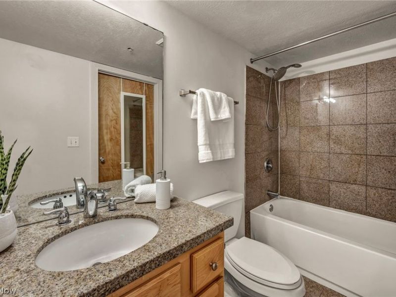 2222 Detroit Avenue, Unit 603, Cleveland, OH 44113 Photo 21