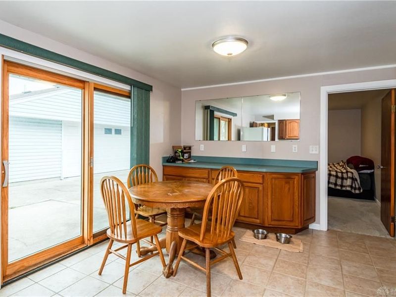 6501 Stonehurst Drive, Huber Heights, OH 45424 Photo 12