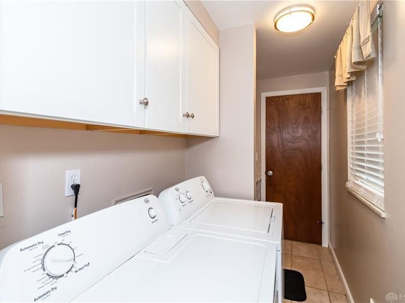 6501 Stonehurst Drive, Huber Heights, OH 45424 Photo 24