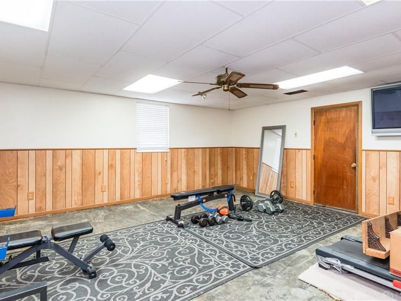 6501 Stonehurst Drive, Huber Heights, OH 45424 Photo 4