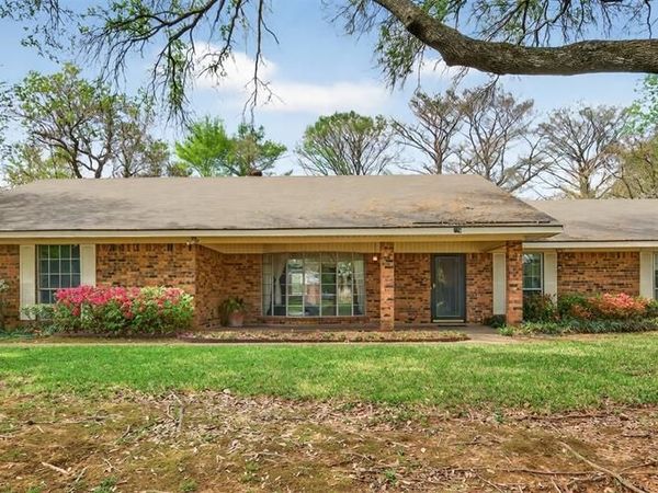 220 Walnut Lane, Bossier City, LA 71111