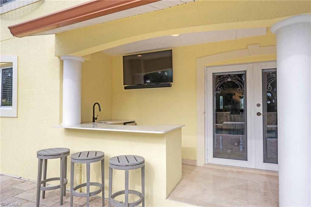 21531 N River Rd , Alva, FL 33920 Photo