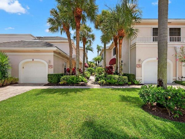 5166 Lake Catalina Drive, Unit D, Boca Raton, FL 33496