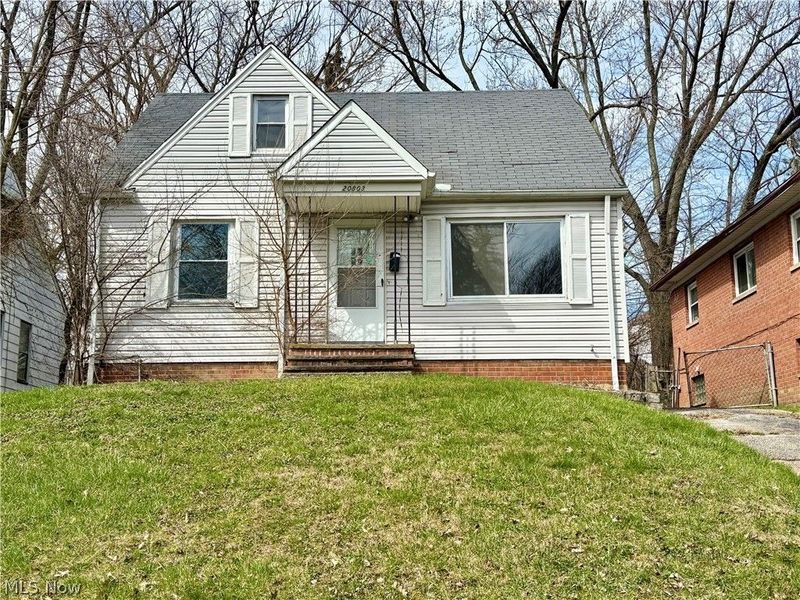 20803 Kenyon, Maple Heights, OH 44137 Photo 1