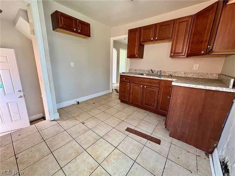 20803 Kenyon, Maple Heights, OH 44137 Photo 7