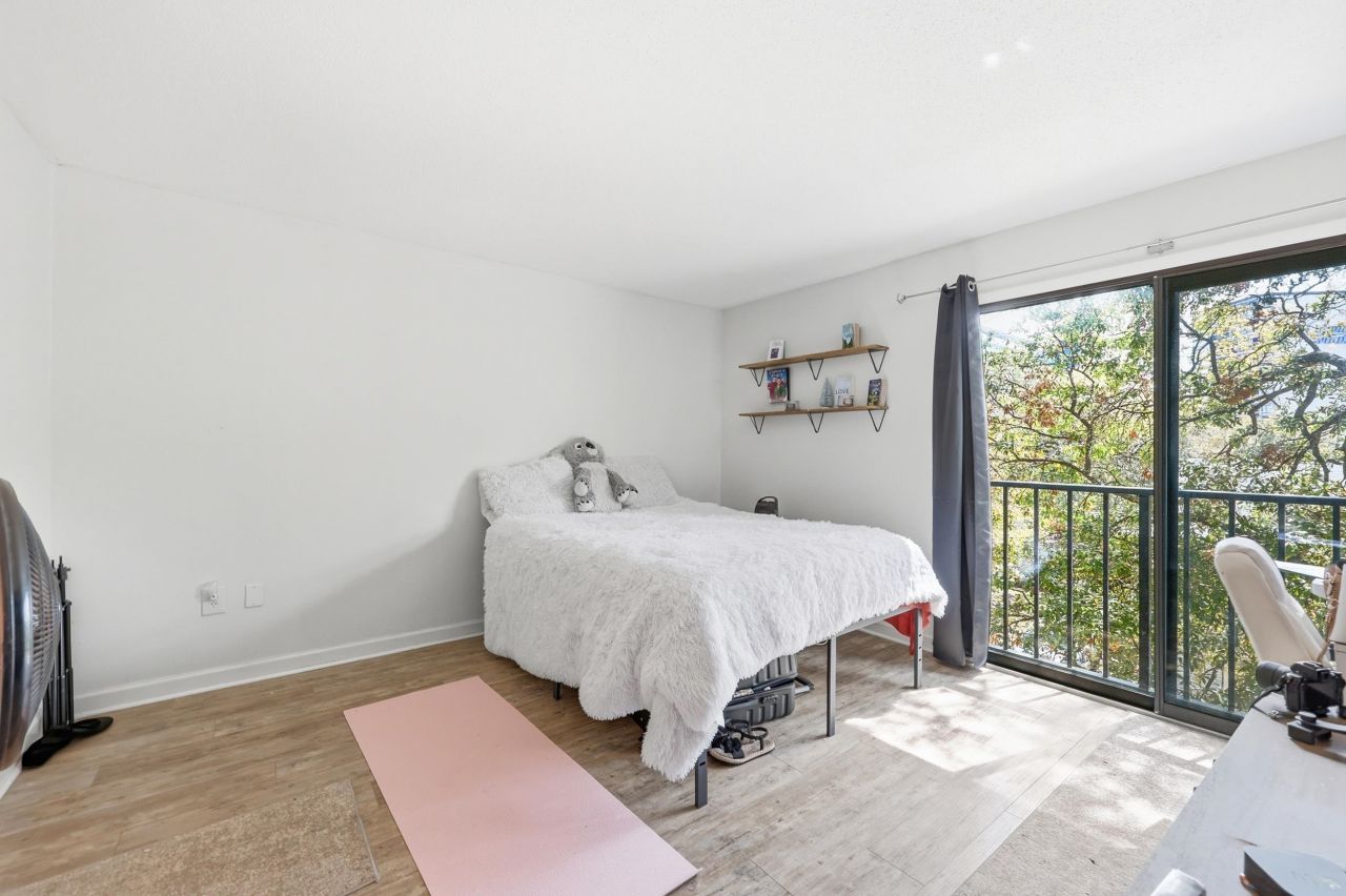 7600 Ocean Blvd. N Photo 21