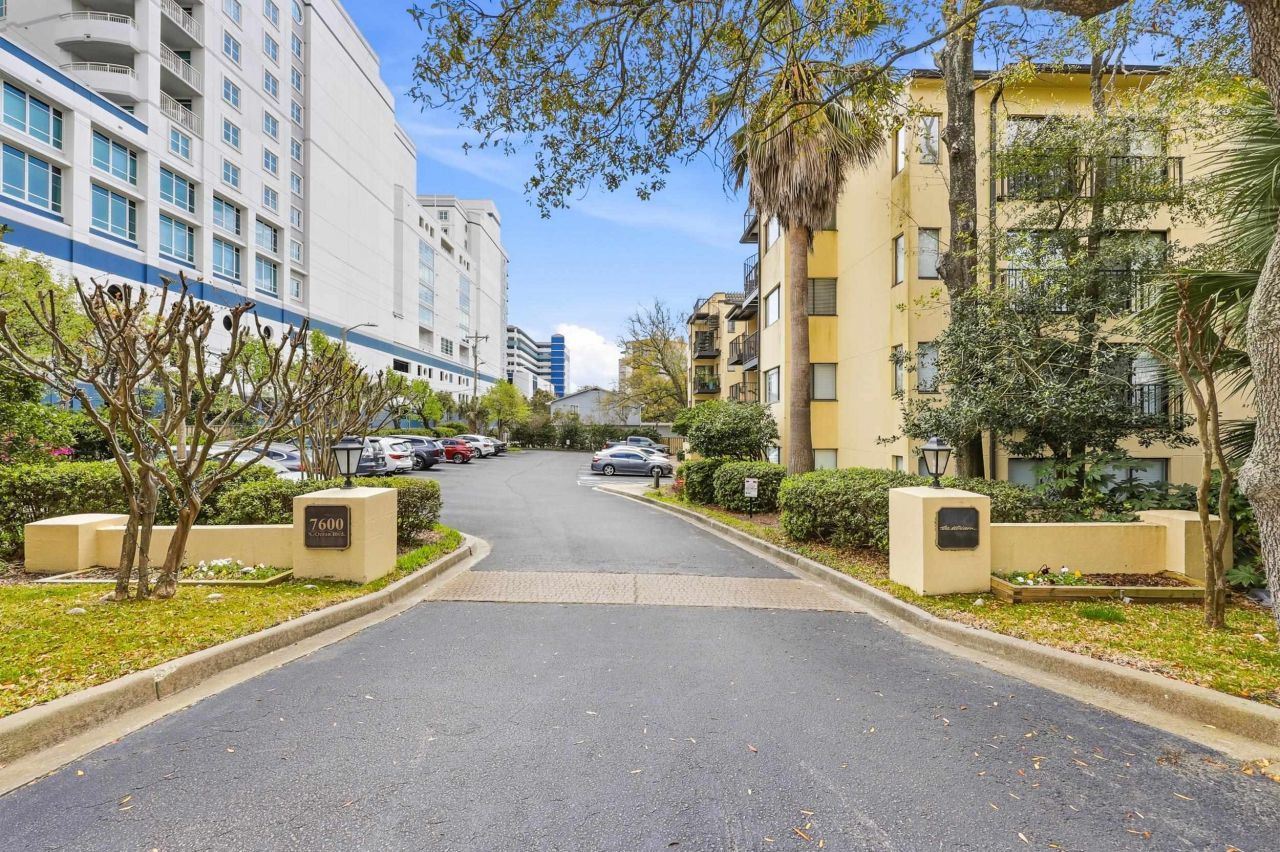 7600 Ocean Blvd. N Photo 28