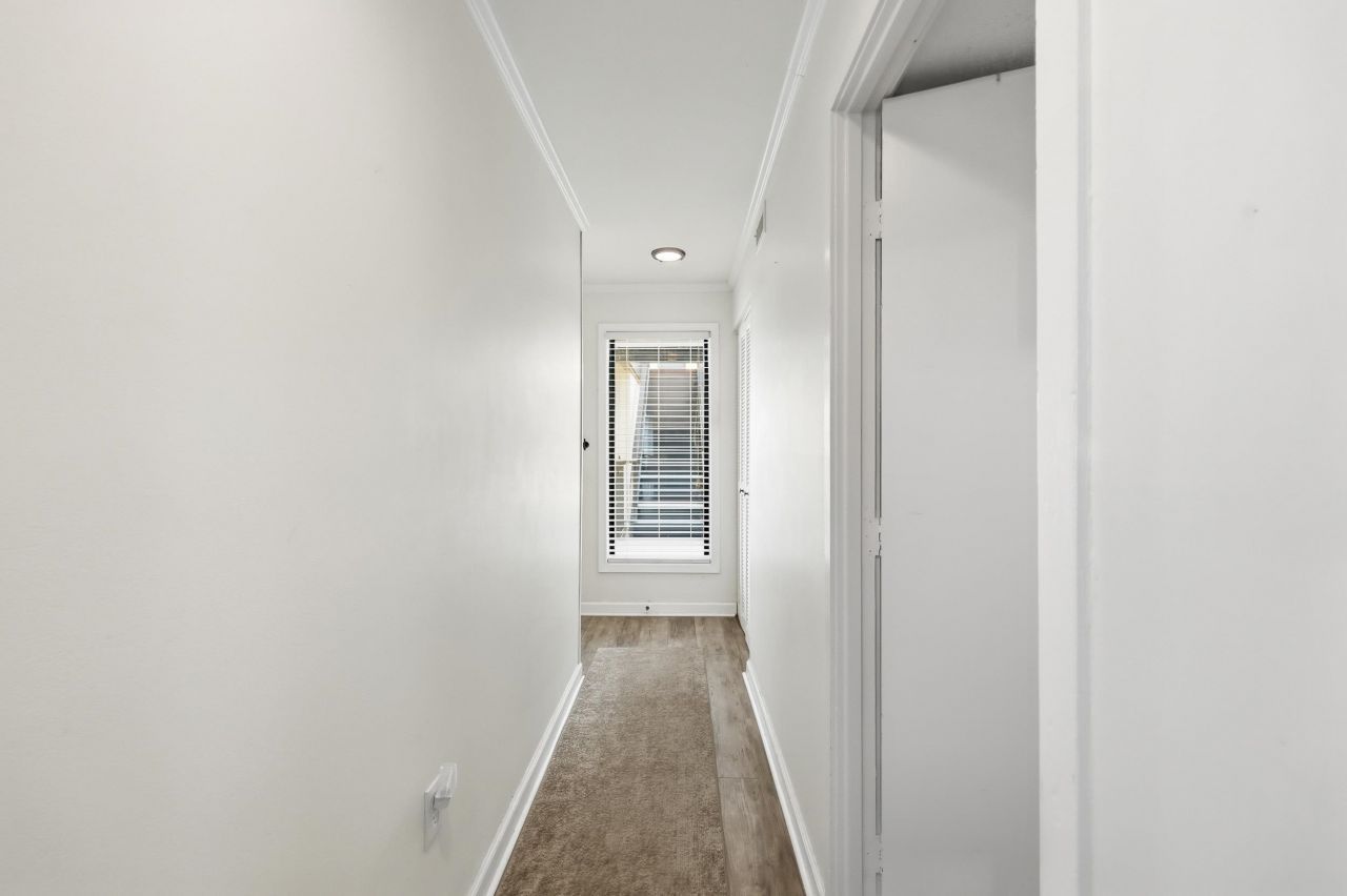 7600 Ocean Blvd. N Photo 4