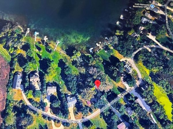 N73W36388 S SHORE DRIVE, Oconomowoc, WI 53066