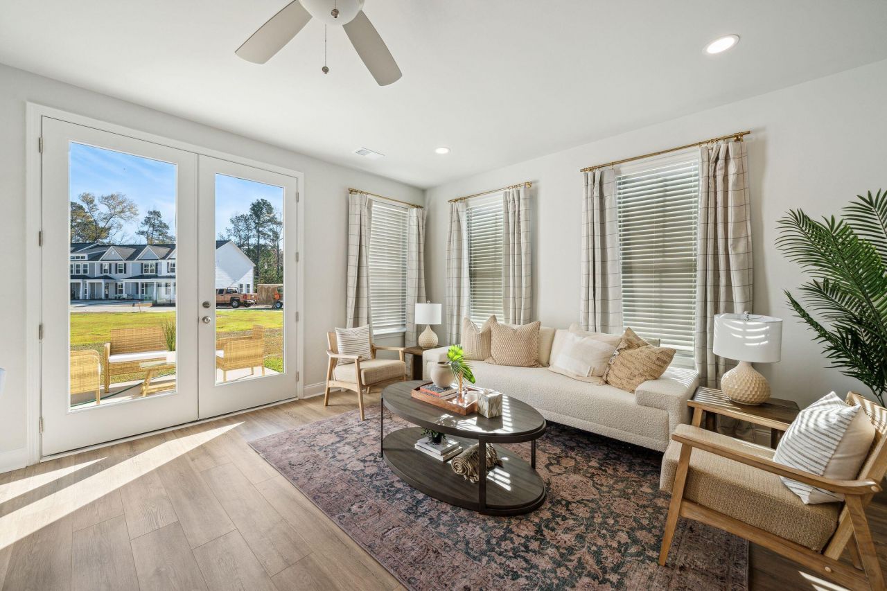 215 Harding Lane Photo 22