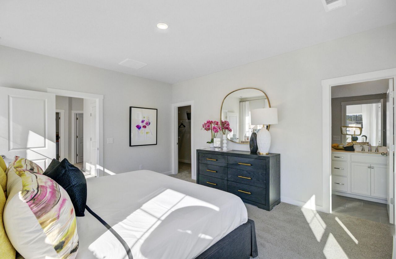 465 Caledon Court Photo 24