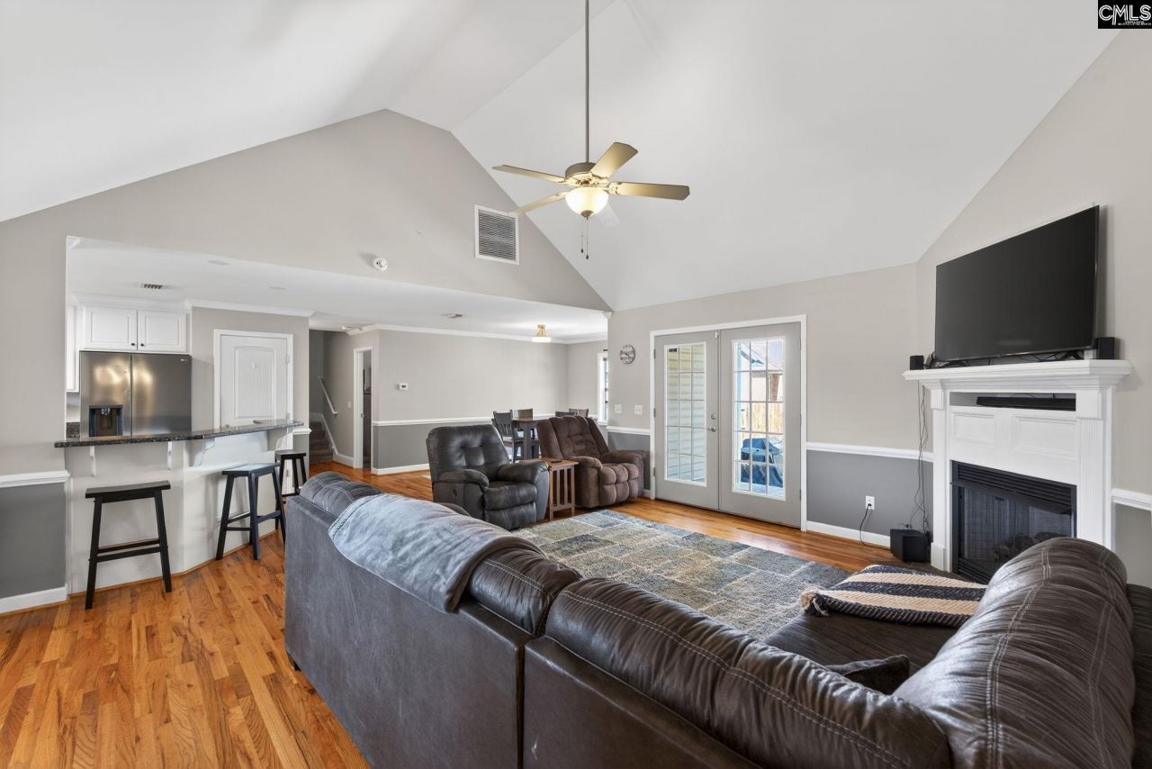 133 Southern Oak Drive Photo 10