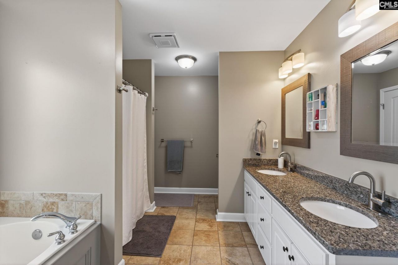 133 Southern Oak Drive Photo 27