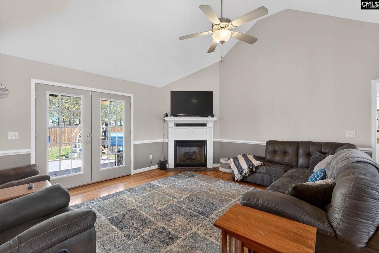 133 Southern Oak Drive Photo 7