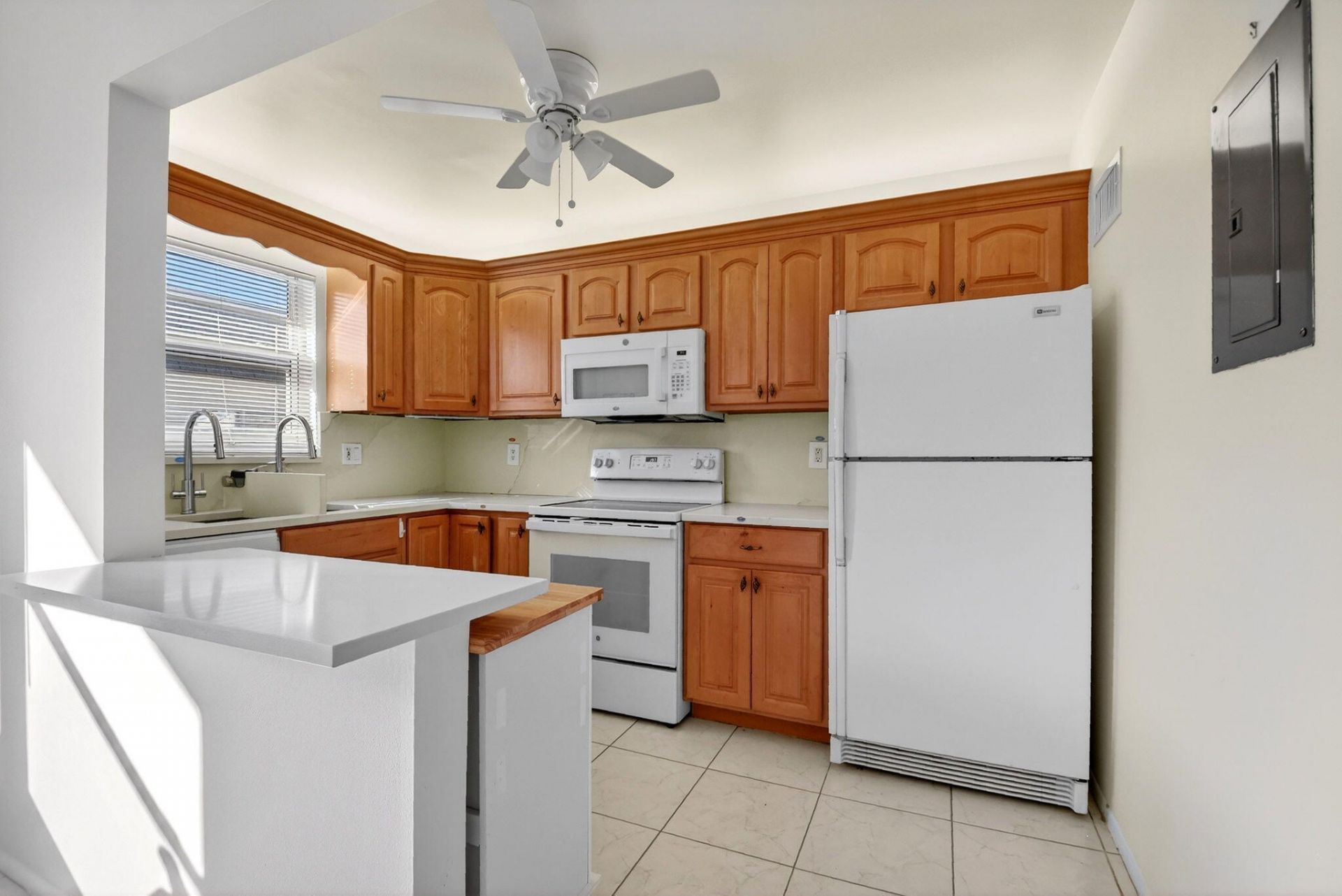 94 Stratford G, West Palm Beach, FL 33417 Photo