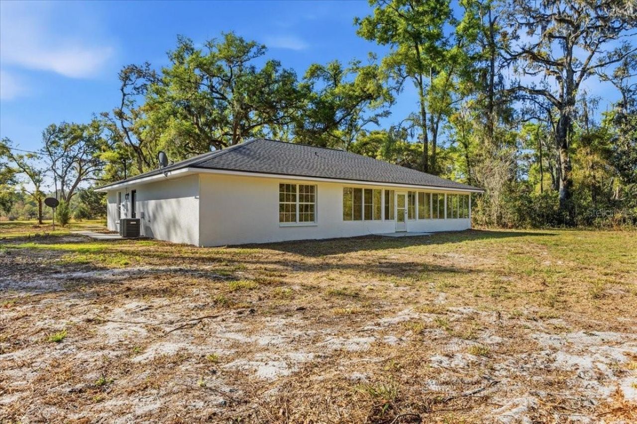 957 NE 354th Avenue, Old Town, FL 32680 Photo