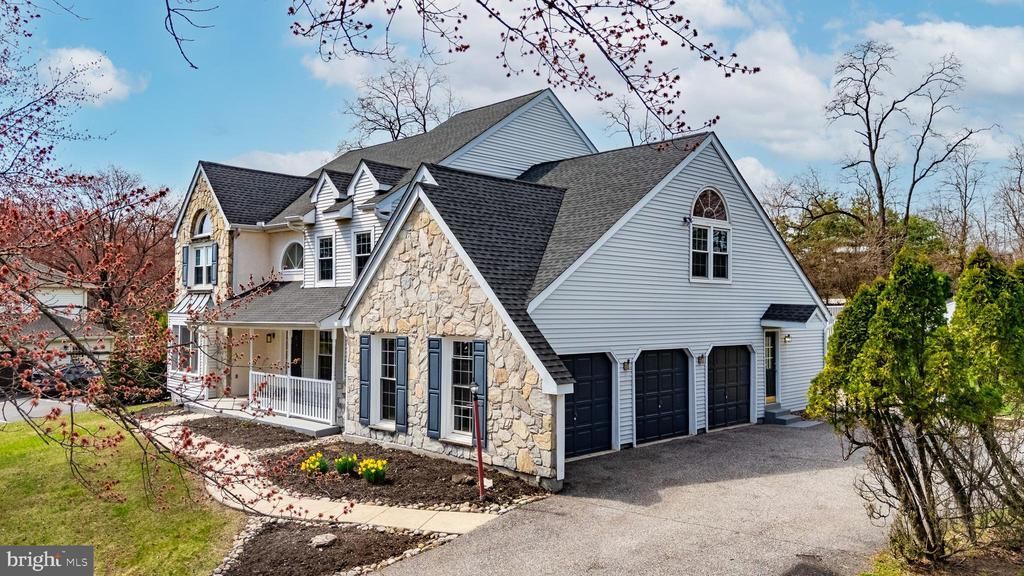 3012 PEACOCK DRIVE, AUDUBON, PA 19403