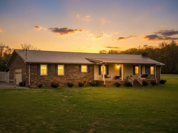 43 Boning Rd, Fayetteville, TN 37334