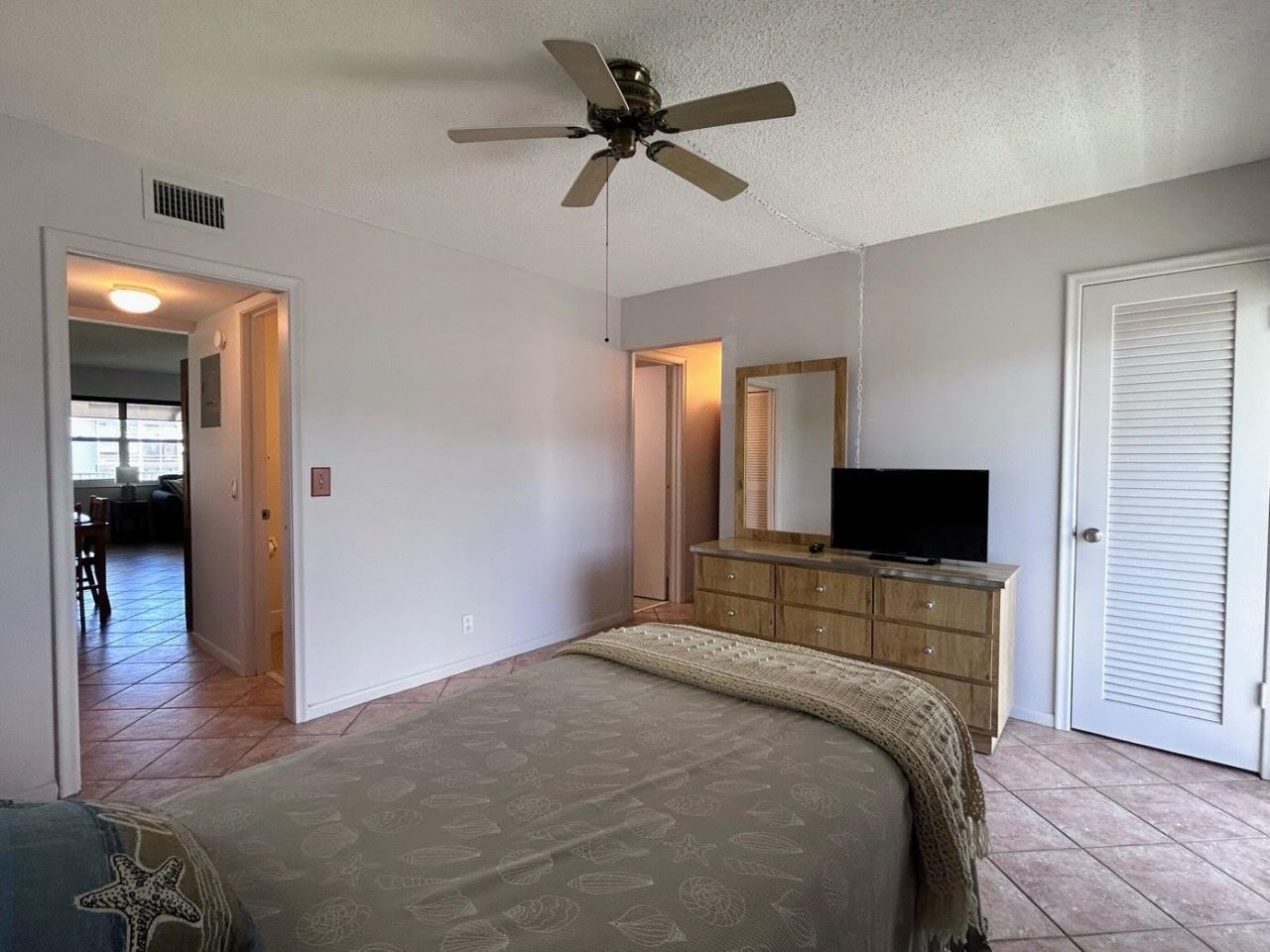 230 Horizons E, Unit 205, Boynton Beach, FL 33435 Photo