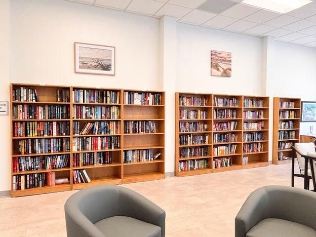 230 Horizons E, Unit 205, Boynton Beach, FL 33435 Photo