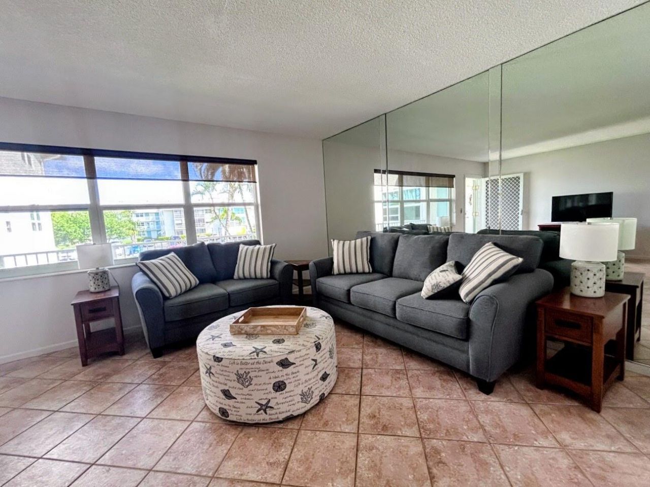 230 Horizons E, Unit 205, Boynton Beach, FL 33435 Photo