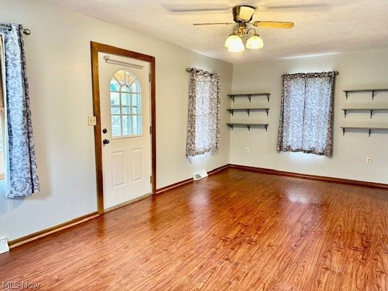 1059 Jean Avenue, Akron, OH 44310 Photo 2