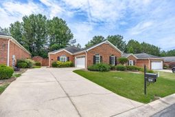 223 Pinnacle Drive photo 4