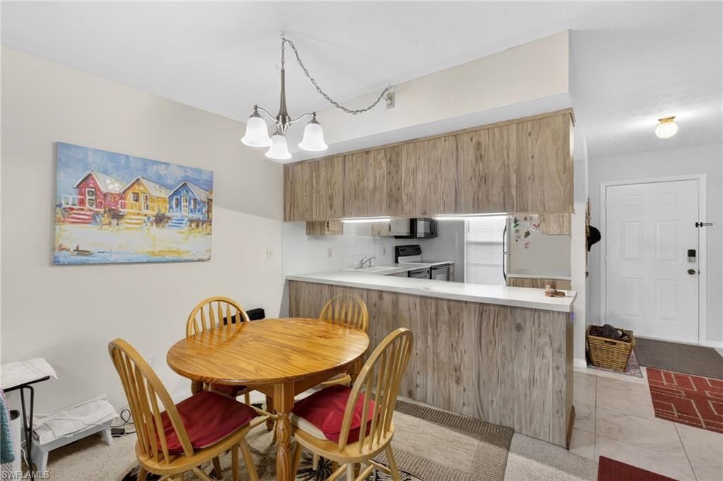 16051 Dublin Cir, Unit 202, Fort Myers, FL 33908 Photo