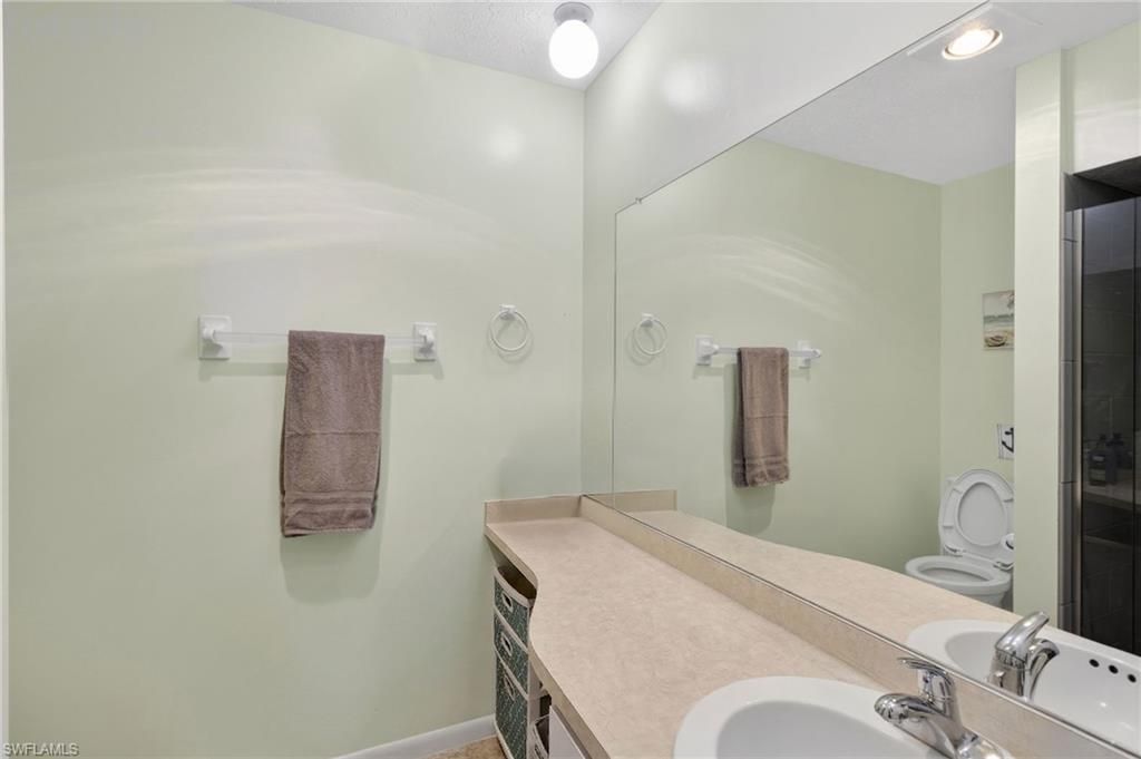 16051 Dublin Cir, Unit 202, Fort Myers, FL 33908 Photo
