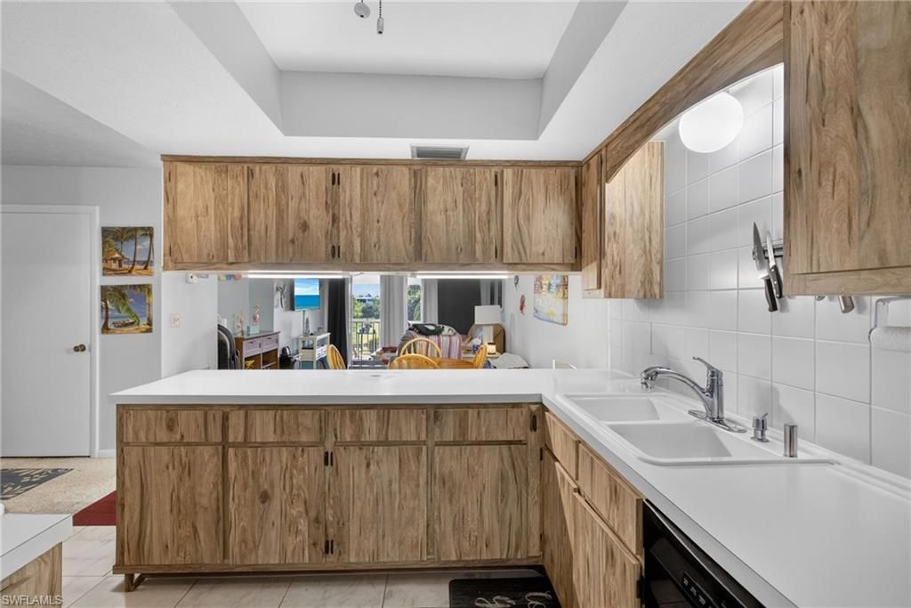 16051 Dublin Cir, Unit 202, Fort Myers, FL 33908 Photo