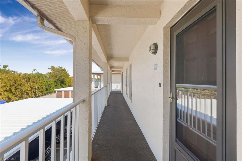 16051 Dublin Cir, Unit 202, Fort Myers, FL 33908 Photo