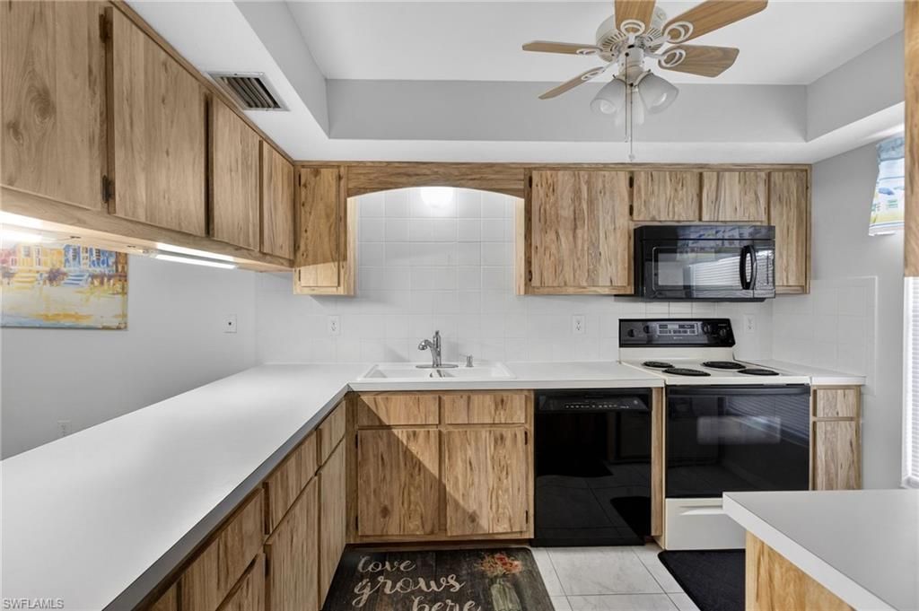 16051 Dublin Cir, Unit 202, Fort Myers, FL 33908 Photo