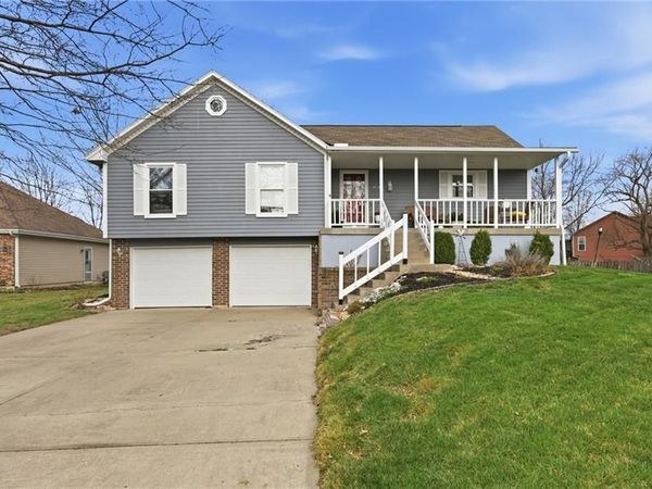 814 S PARK Drive, Raymore, MO 64083