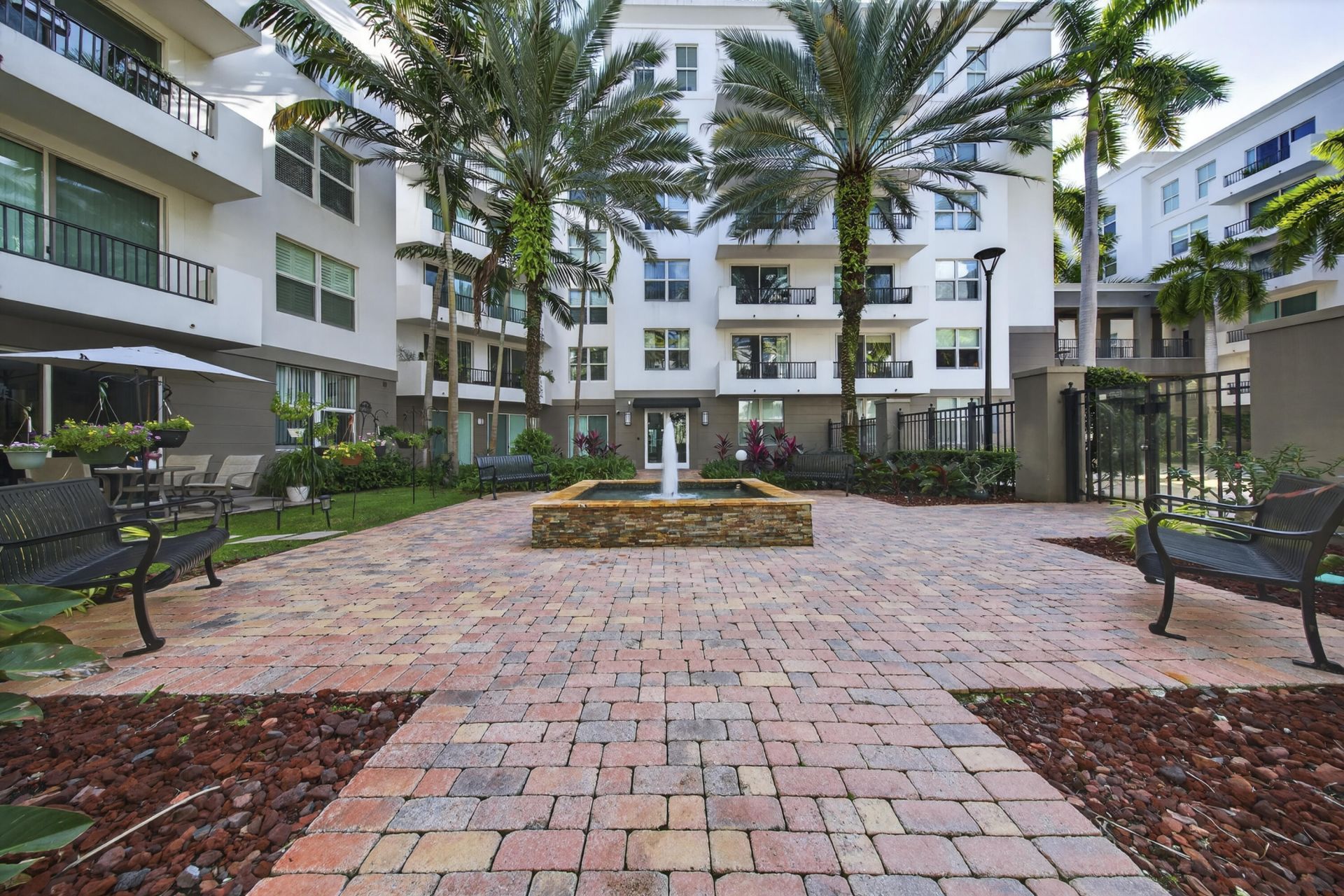 2421 NE 65th Street, Unit 209, Fort Lauderdale, FL 33308 Photo