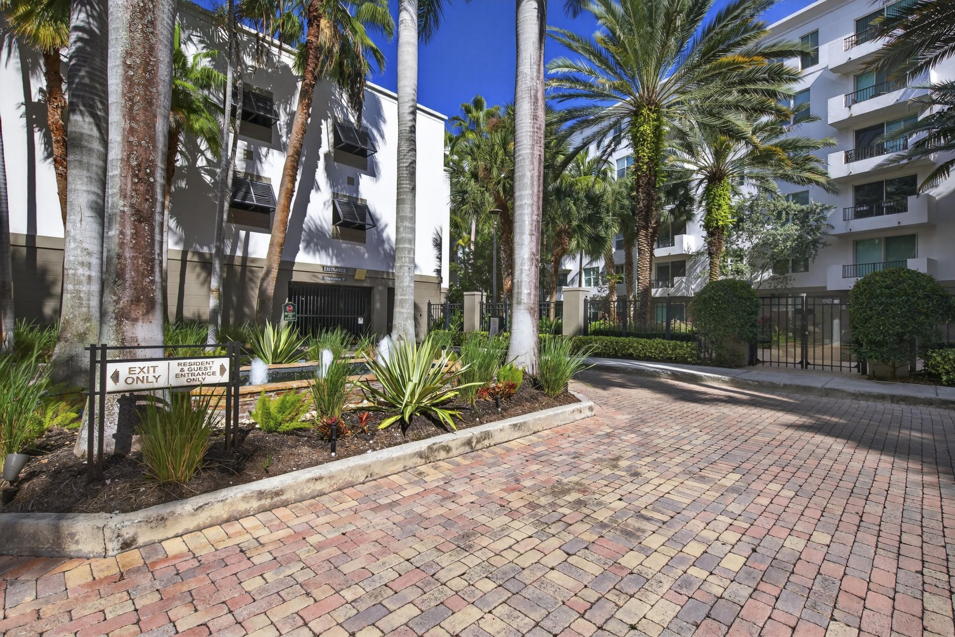 2421 NE 65th Street, Unit 209, Fort Lauderdale, FL 33308 Photo