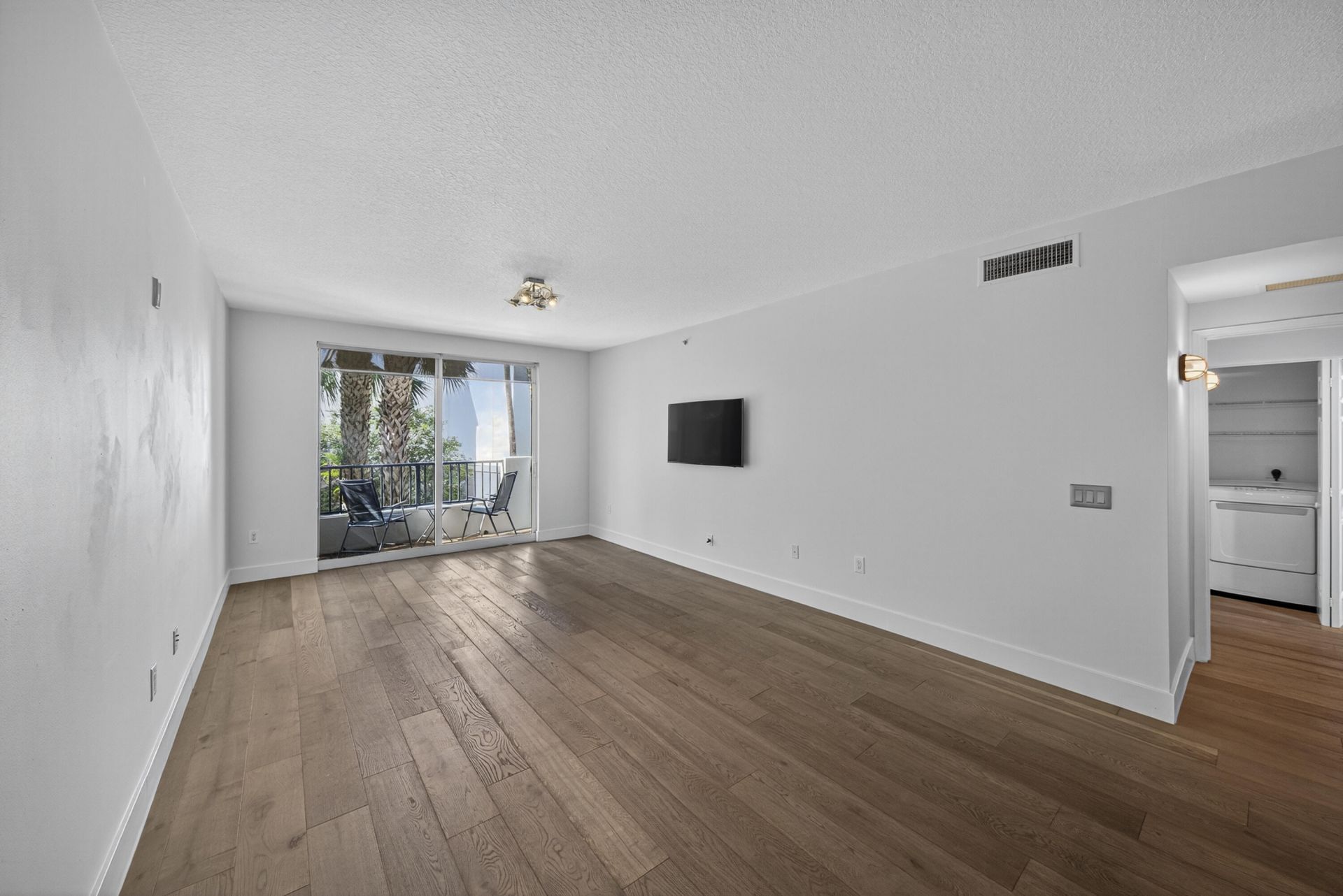 2421 NE 65th Street, Unit 209, Fort Lauderdale, FL 33308 Photo