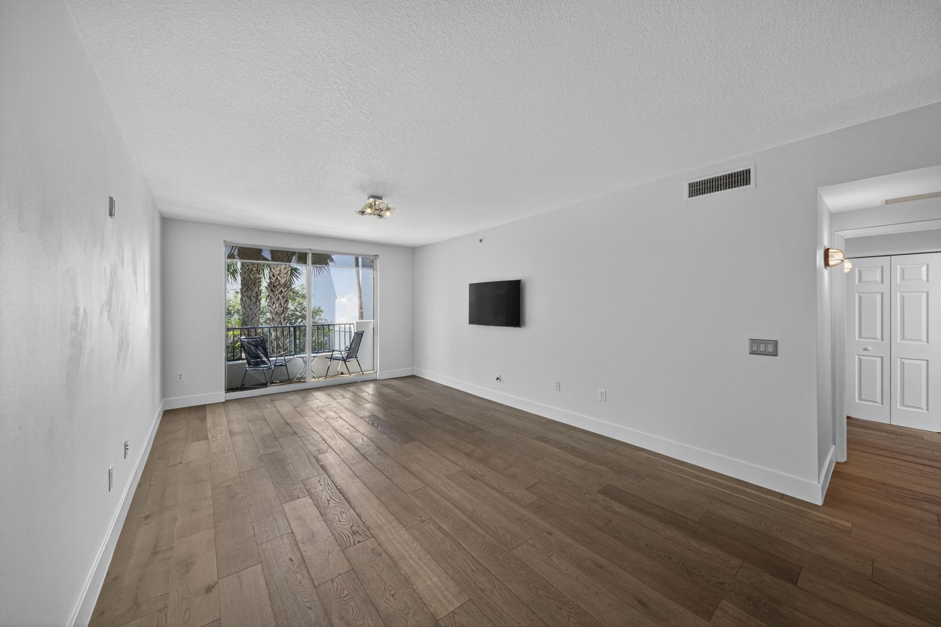 2421 NE 65th Street, Unit 209, Fort Lauderdale, FL 33308 Photo