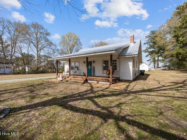 301 E Wilson Street, Macclesfield, NC 27852