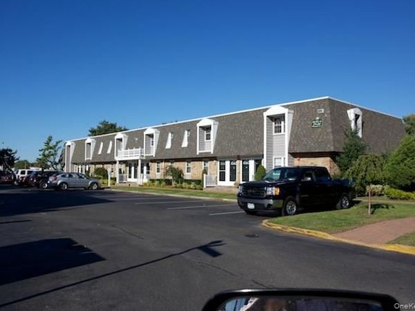 10 Mainsail Drive , Unit 1-10, Patchogue, NY 11772
