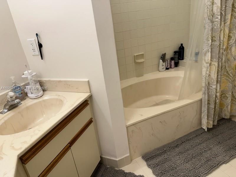 3309 Water Oak Dr, Unit 1304, Hollywood, FL 33021 Photo